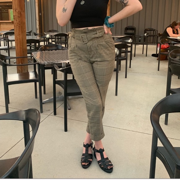 Women’s vintage style pants with belt. - Picture 2 of 2